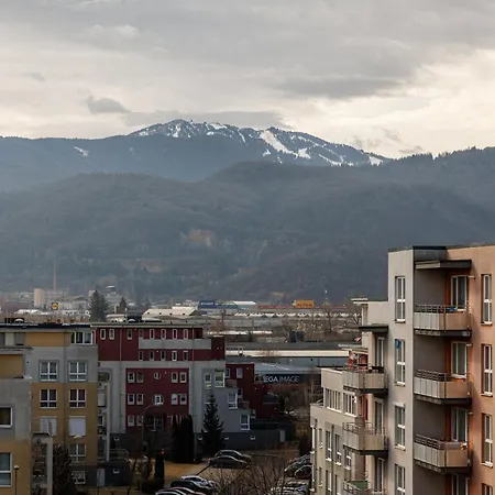 Kronsmart - Cozy Fireplace And Free Parking * Brasov