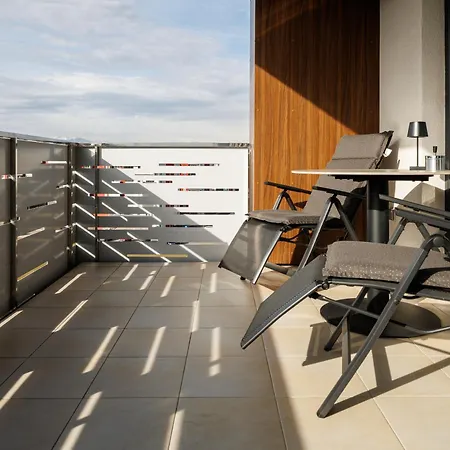 Apartment Kronsmart Apartment: Cozy Fireplace & Free Parking