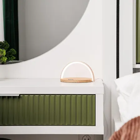 Kronsmart Apartment: Cozy Fireplace & Free Parking Apartment Brașov