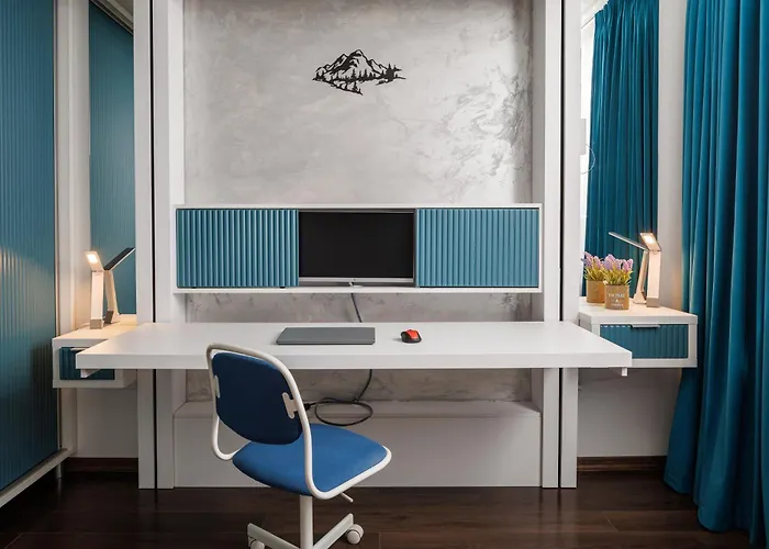 Kronsmart Apartment: Cozy Fireplace & Free Parking Apartamento *