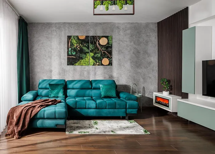 Kronsmart Apartment: Cozy Fireplace & Free Parking *