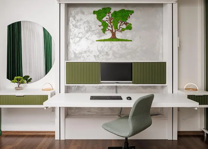 Kronsmart Apartment: Cozy Fireplace & Free Parking Apartment Brasov